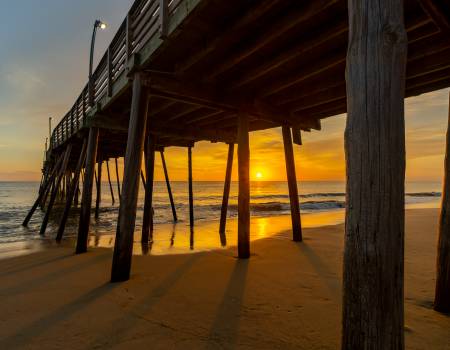 OBX sunrise at the pier